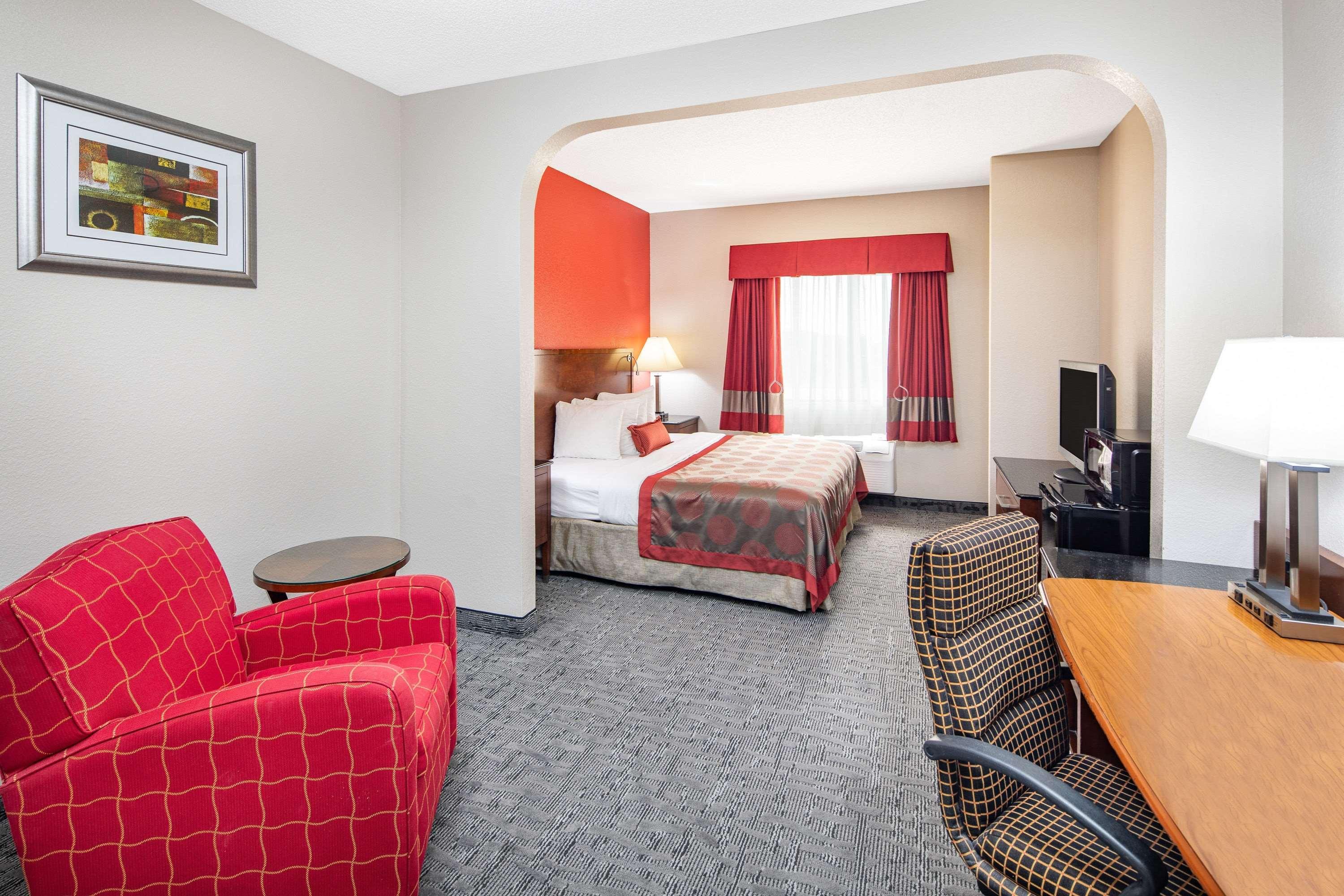 מלון Ramada By Wyndham Alpharetta Atlanta North מראה חיצוני תמונה