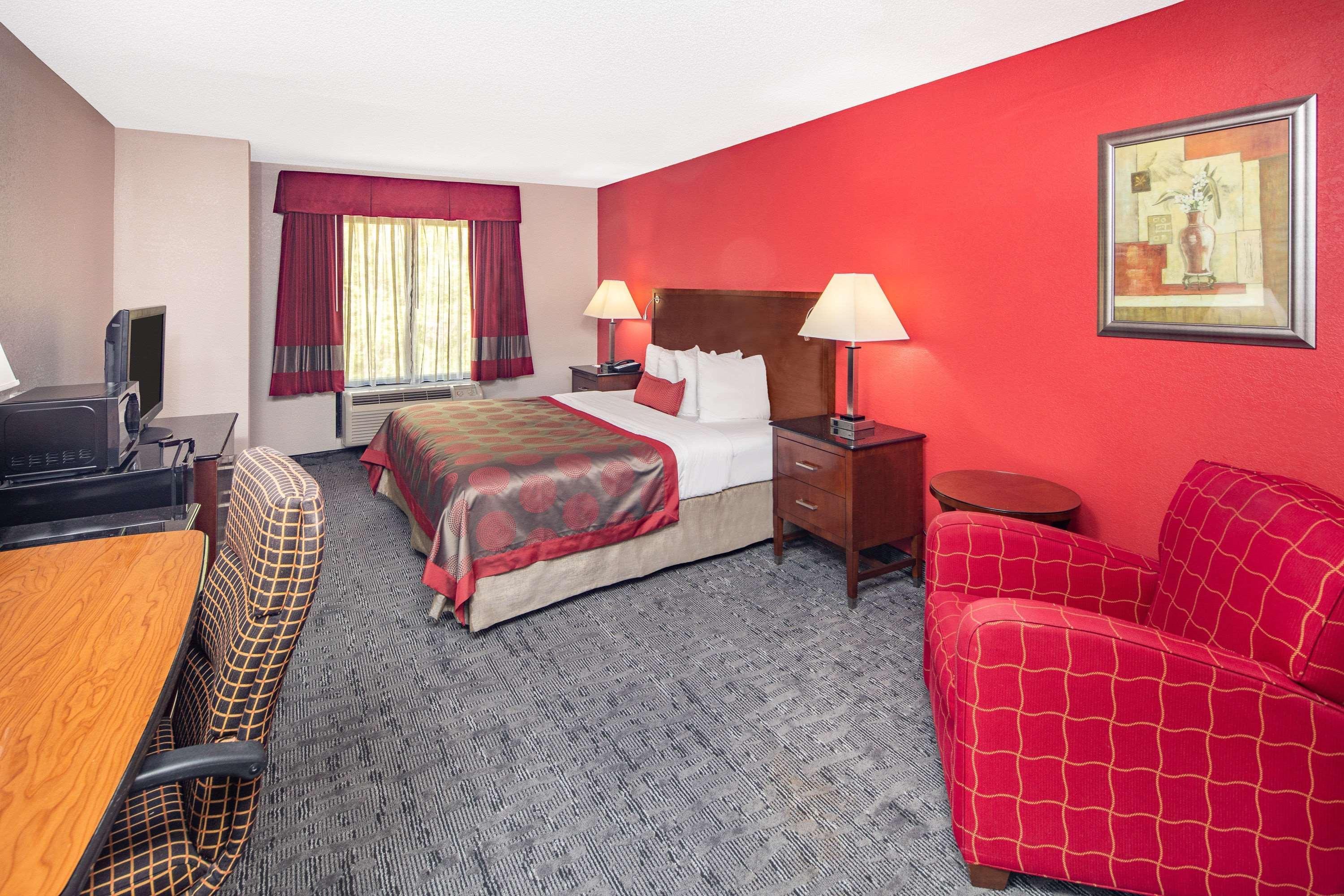 מלון Ramada By Wyndham Alpharetta Atlanta North מראה חיצוני תמונה