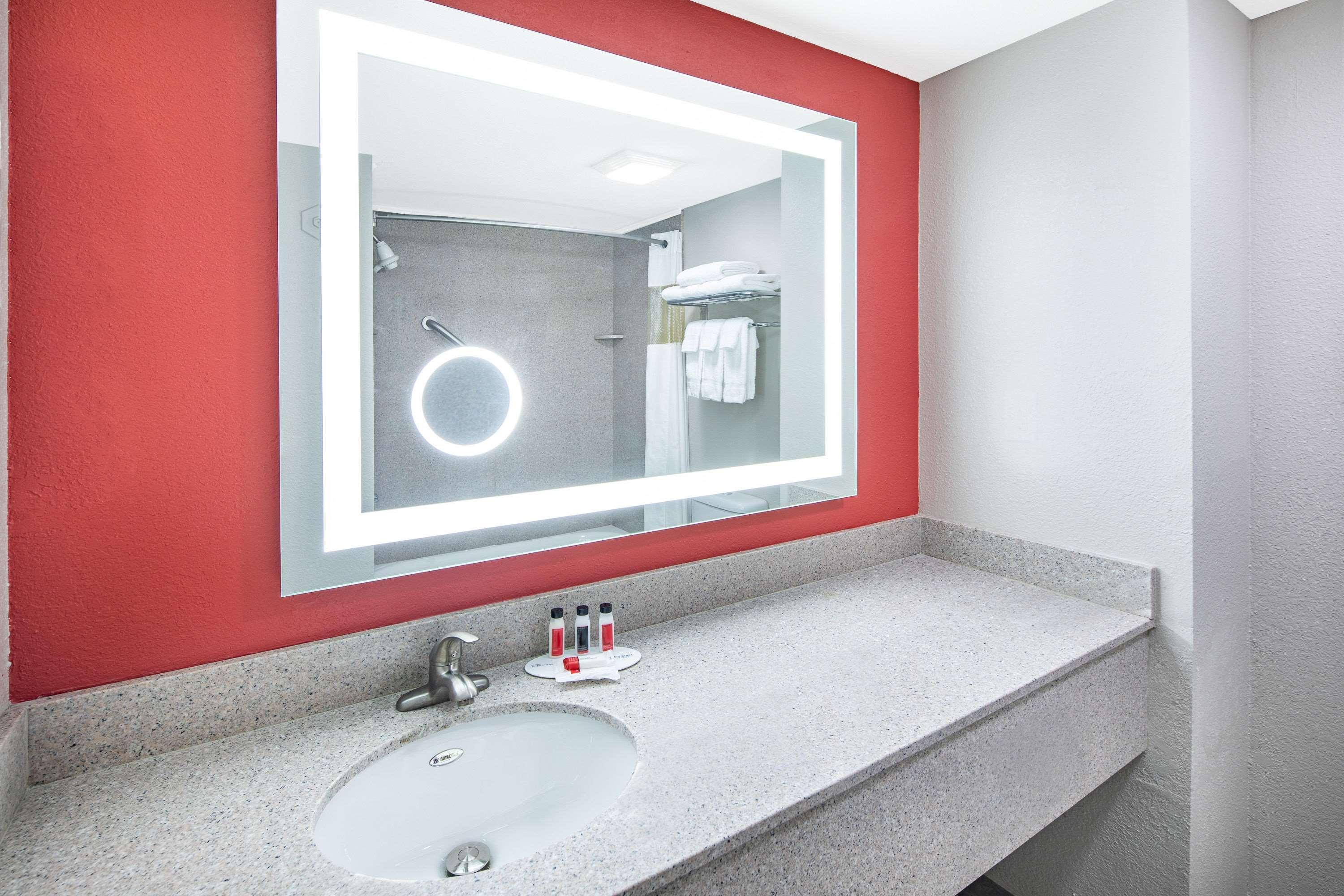 מלון Ramada By Wyndham Alpharetta Atlanta North מראה חיצוני תמונה